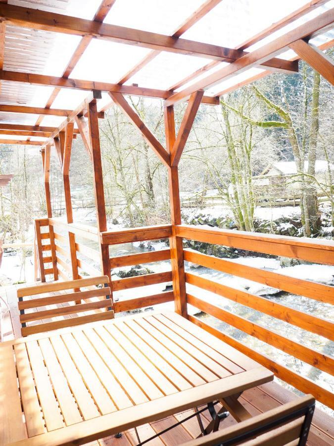Ferienwohnung Haus am Fluss Baiersbronn Exterior foto