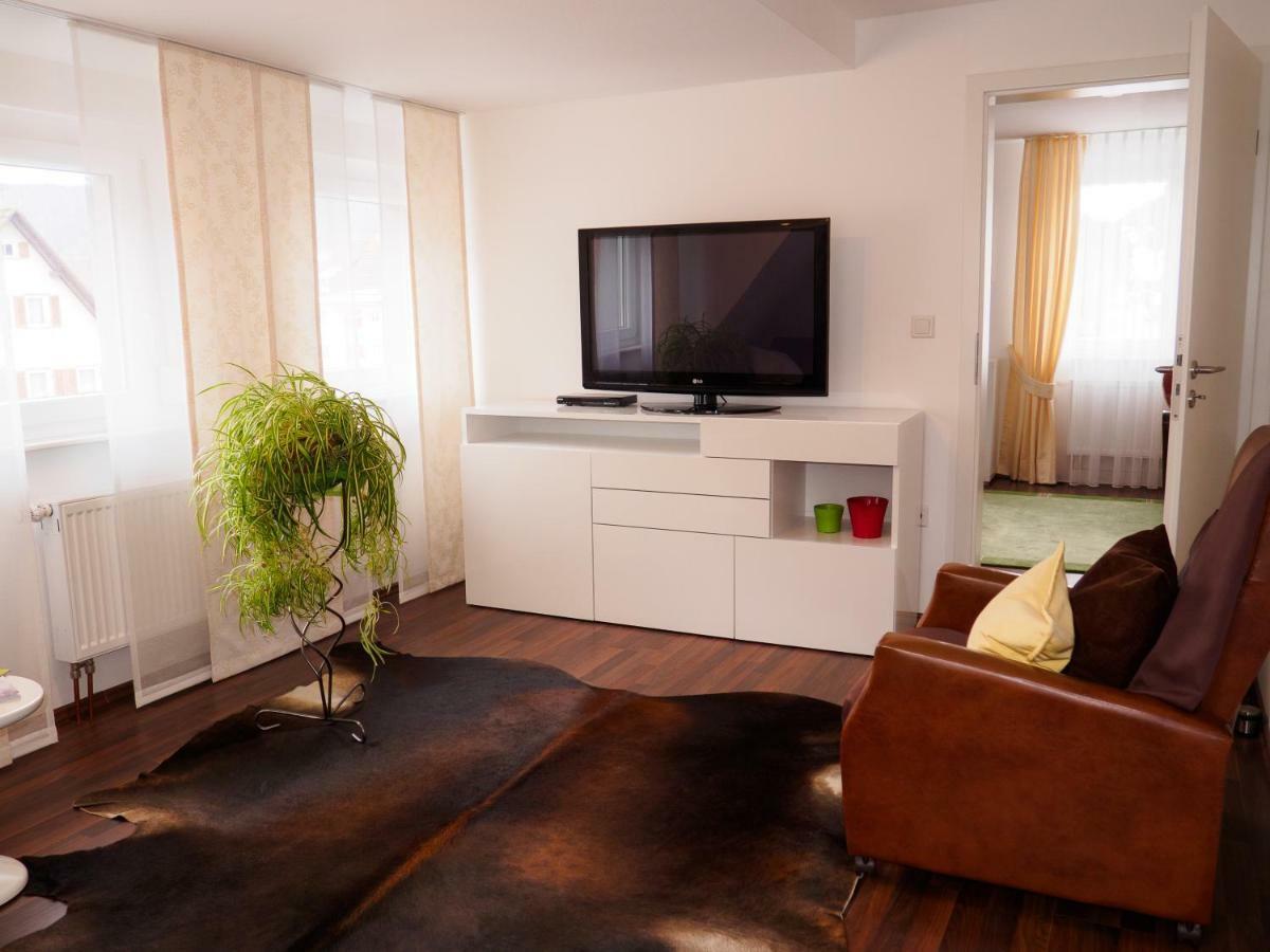 Ferienwohnung Haus am Fluss Baiersbronn Exterior foto